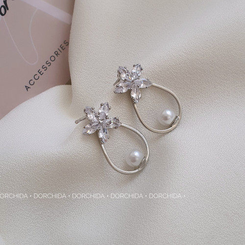 گوشواره جواهری اشکی مرواریدی | گوشواره زنانه | Pearl Teardrop Earring | درچیدا اکسسوری